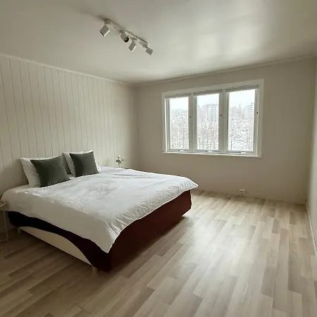 Large In Lund *