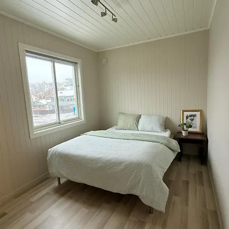 Large In Lund Apartment *